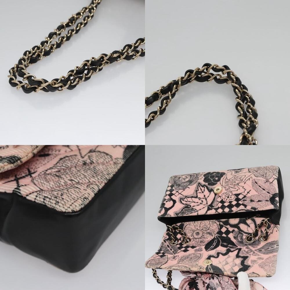 Chanel Chain V Stitch Shoulder Bag - Picture 4 of 8